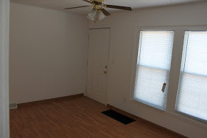 261 Hillside Ave, Aurora, IL 60505 photo 4