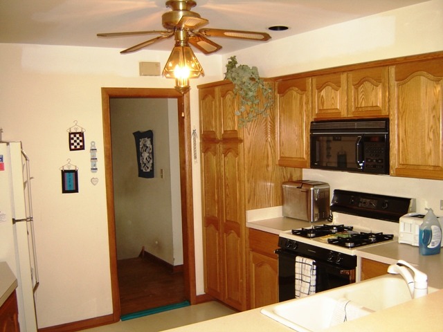 1309 Coolidge Ave, Wheaton, IL 60189 photo 6