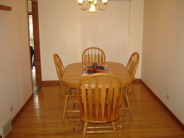 1309 Coolidge Ave, Wheaton, IL 60189 photo 4