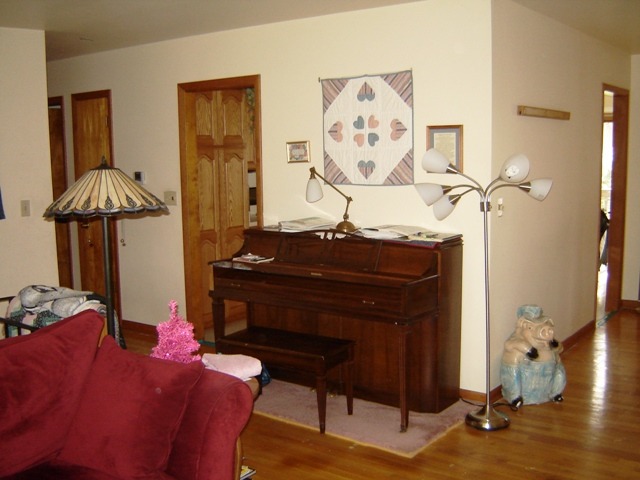 1309 Coolidge Ave, Wheaton, IL 60189 photo 3