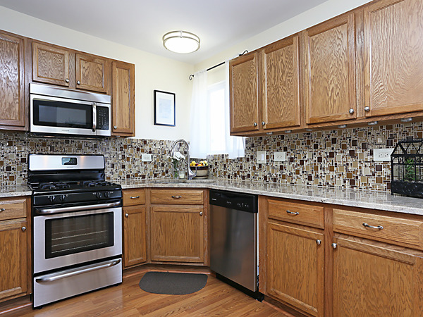 1707 Great Ridge Dr, Plainfield, IL 60586 photo 4