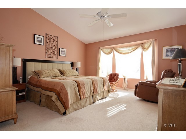 1044 Willow Bay, Elgin, IL 60123 photo 5