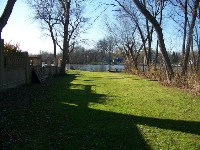 101 S River Rd, Mchenry, IL 60051 photo 8