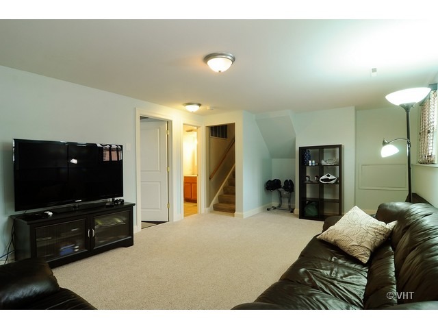 1864 Polk Ct, Rolling Meadows, IL 60008 photo 8