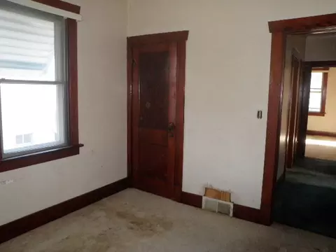 2422 7th St, Peru, IL 61354 photo 9
