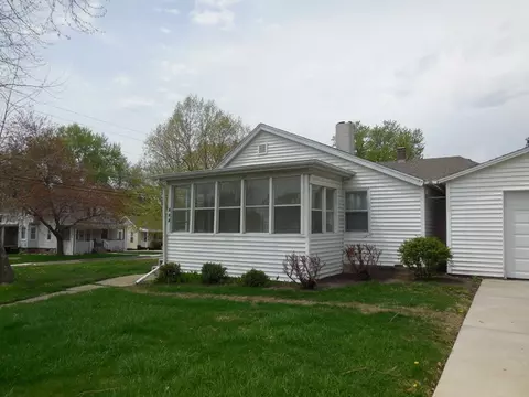 504 Pike, Peru, IL 61354 photo 1