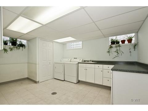 9250 S Pleasant Ave, Chicago, IL 60643 photo 21
