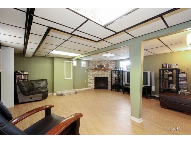 5547 S Parkside Ave, Chicago, IL 60638 photo 5