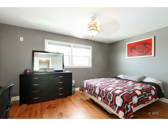 5547 S Parkside Ave, Chicago, IL 60638 photo 7