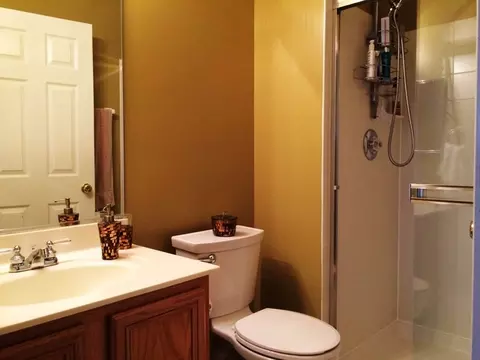 2250 Daybreak Dr, Aurora, IL 60503 photo 11