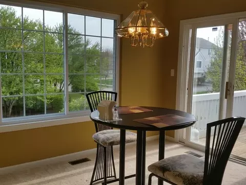 2250 Daybreak Dr, Aurora, IL 60503 photo 6