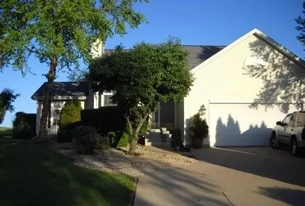 9 Willow Ct, Spring Valley, IL 61362 photo 1