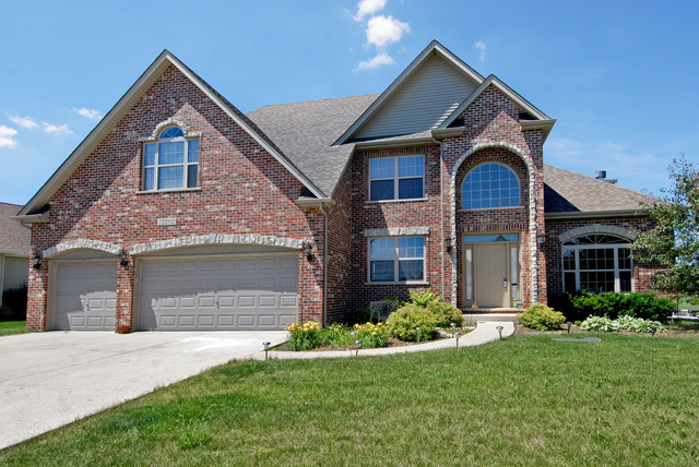 12202 Red Clover Ln, Plainfield, IL 60585 photo 1