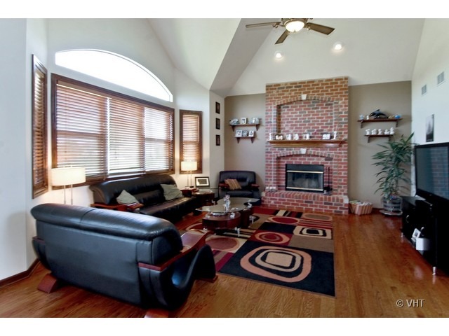12202 Red Clover Ln, Plainfield, IL 60585 photo 10