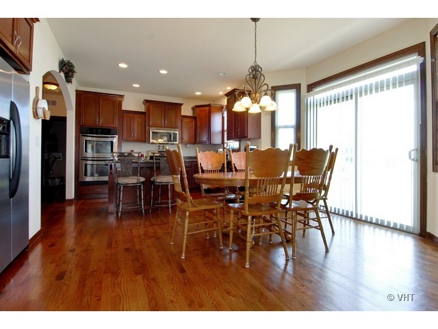 12202 Red Clover Ln, Plainfield, IL 60585 photo 8
