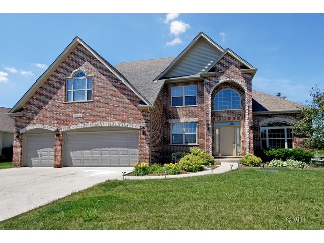 12202 Red Clover Ln, Plainfield, IL 60585 photo 2