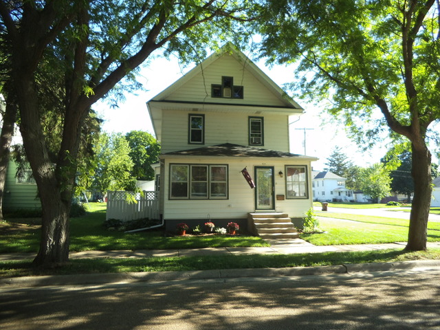 414 E Mason St, Polo, IL 61064 photo 1