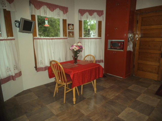 414 E Mason St, Polo, IL 61064 photo 7