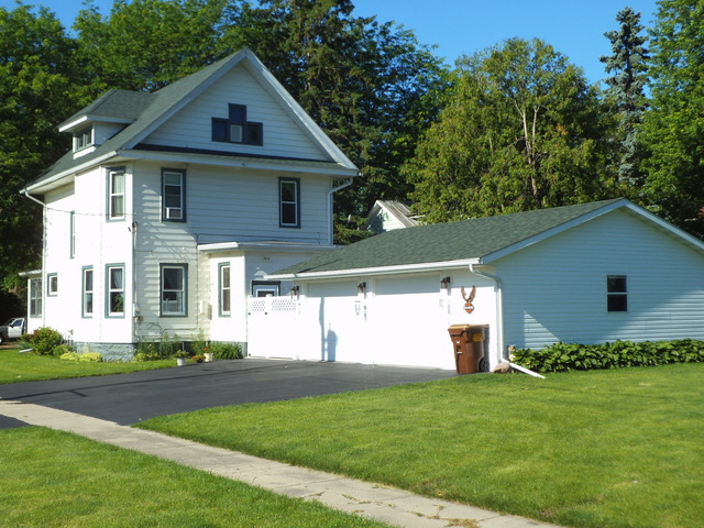 414 E Mason St, Polo, IL 61064 photo 2