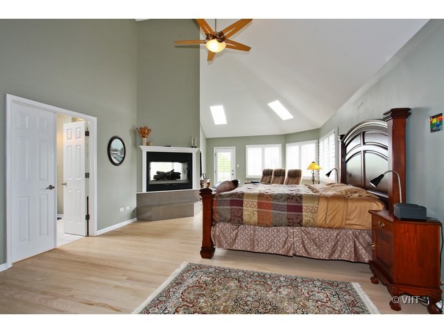 3451 White Eagle Dr, Naperville, IL 60564 photo 9