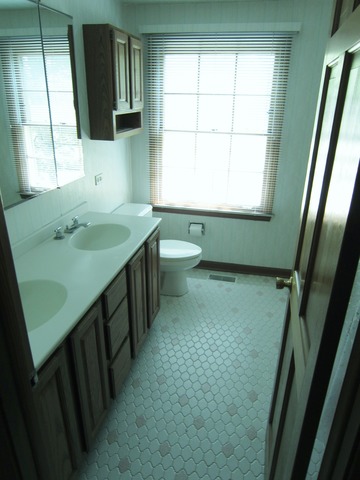 3934 Carousel Dr, Northbrook, IL 60062 photo 9