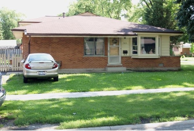 383 Crescent Dr, Wheeling, IL 60090 photo 1