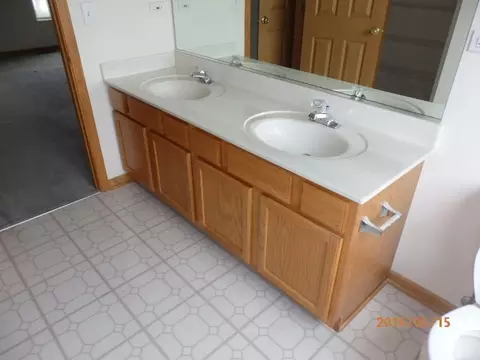 930 Symphony Dr, Aurora, IL 60504 photo 19