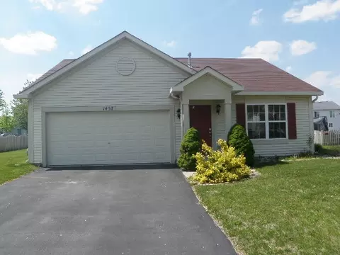 1457 Blue Stem Ln, Minooka, IL 60447 photo 1
