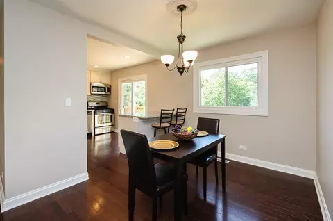 128 E Wallace St, Bartlett, IL 60103 photo 7
