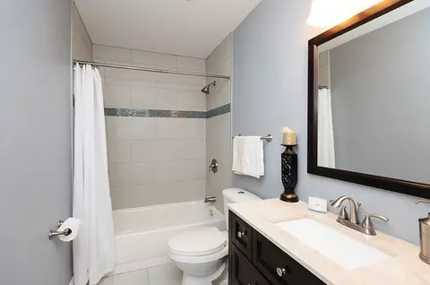 128 E Wallace St, Bartlett, IL 60103 photo 16