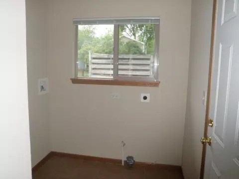 111 Heritage Dr, Minooka, IL 60447 photo 10