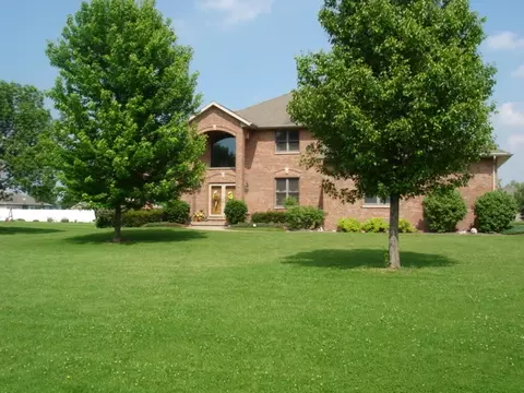 2492 E 309th Rd, Peru, IL 61354 photo 1