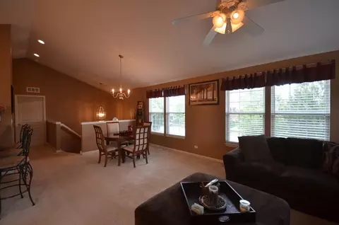 448 Conservatory Ln, Aurora, IL 60502 photo 6