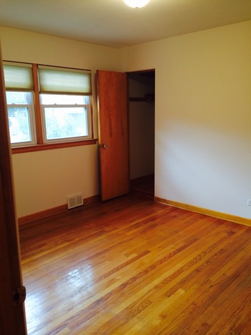 9133 Bartlett Ave, Brookfield, IL 60513 photo 16