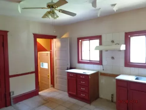 535 Mcclure Ave, Elgin, IL 60123 photo 8