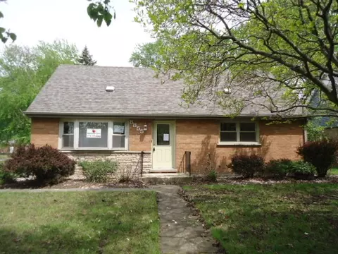 8855 Windsor Ln, Bridgeview, IL 60455 photo 1