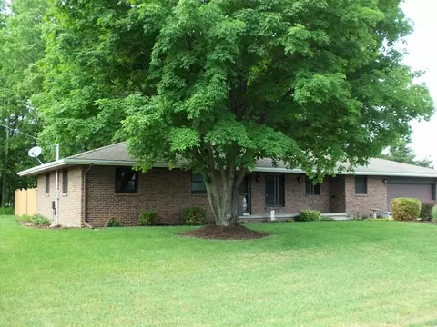 3885 School Dr, Morris, IL 60450 photo 2