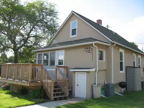 628 16th St, Peru, IL 61354 photo 2
