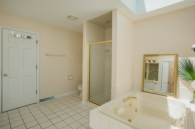 1833 Carlson Ln, Wheaton, IL 60187 photo 17
