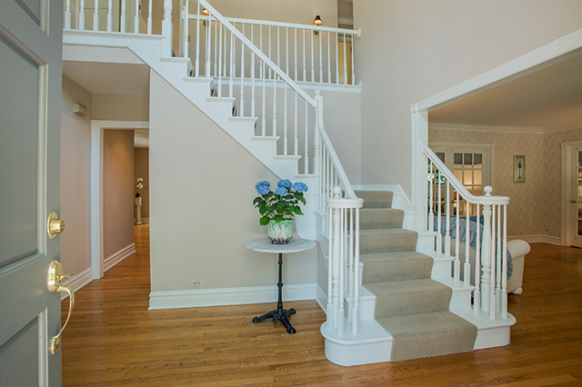 1833 Carlson Ln, Wheaton, IL 60187 photo 2
