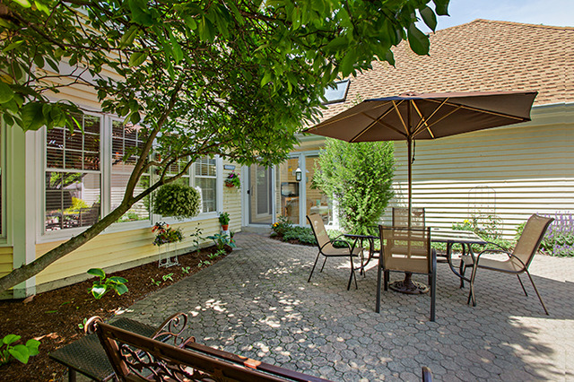 1833 Carlson Ln, Wheaton, IL 60187 photo 23