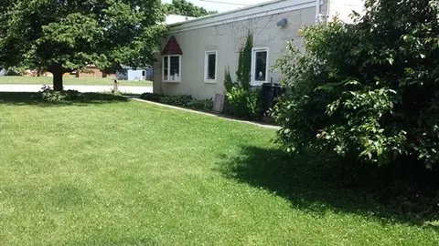 315 N Cedar St, Cedar Point, IL 61316 photo 4