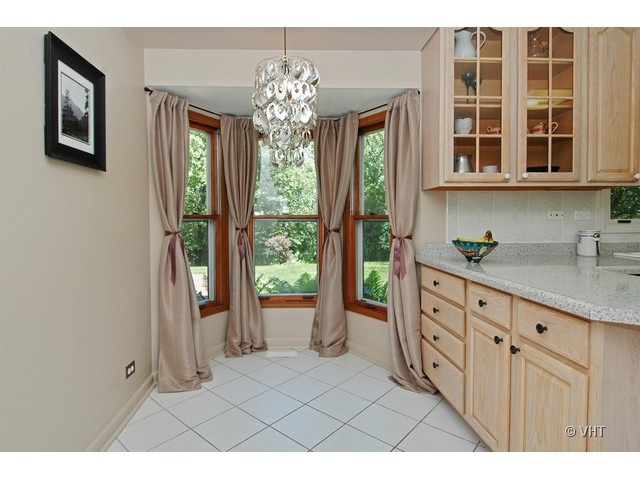 305 Bayberry Dr, Algonquin, IL 60102 photo 6