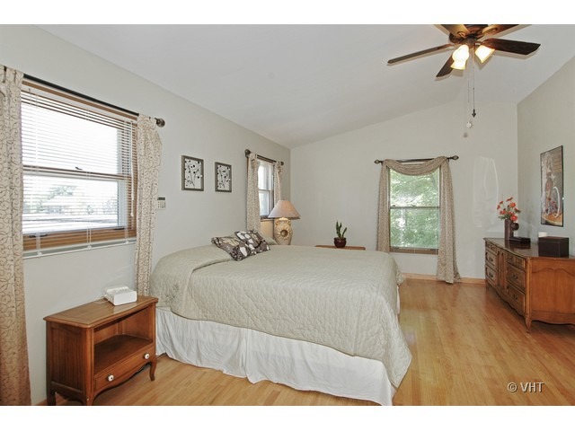 305 Bayberry Dr, Algonquin, IL 60102 photo 9
