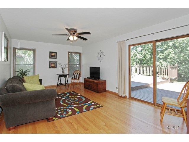 305 Bayberry Dr, Algonquin, IL 60102 photo 8