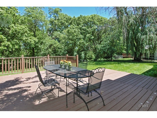 305 Bayberry Dr, Algonquin, IL 60102 photo 17