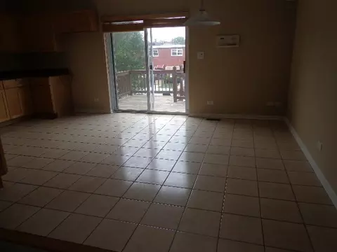 1133 E 83rd St #110, Chicago, IL 60619 photo 5