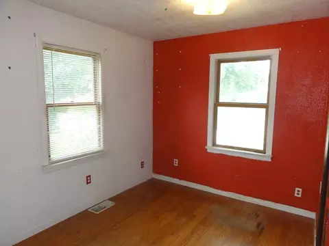 407 E North St, Lockport, IL 60441 photo 4