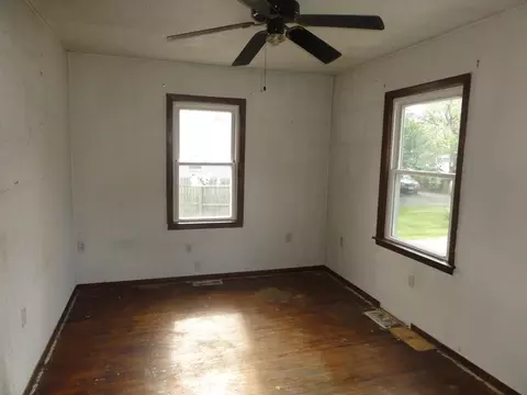 407 E North St, Lockport, IL 60441 photo 3
