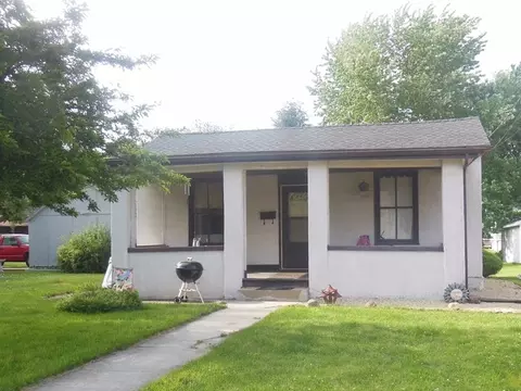 1925 Main St, Peru, IL 61354 photo 1